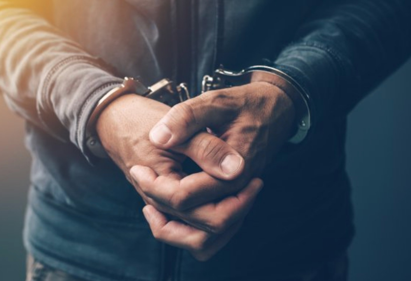 കാണാതായ കുവൈത്തി യുവതിയുടെ മരണം: സഹോദരൻ അറസ്റ്റിൽ, മൃതദേഹം മരുഭൂമിയിൽ കുഴിച്ചിട്ടു