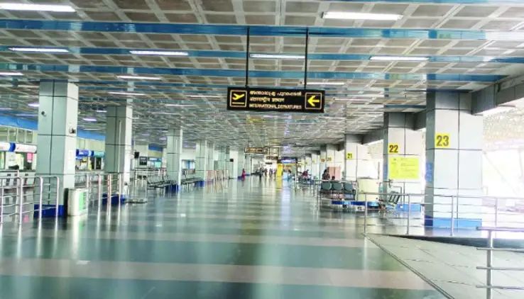 അബുദാബിയില്‍ നിന്ന് കരിപ്പൂരില്‍ വന്നിറങ്ങി 2 പേര്‍; സംശയം തോന്നി പരിശോധന, പിടിച്ചത് 9 കോടിയുടെ ഹൈബ്രിഡ് കഞ്ചാവ്
