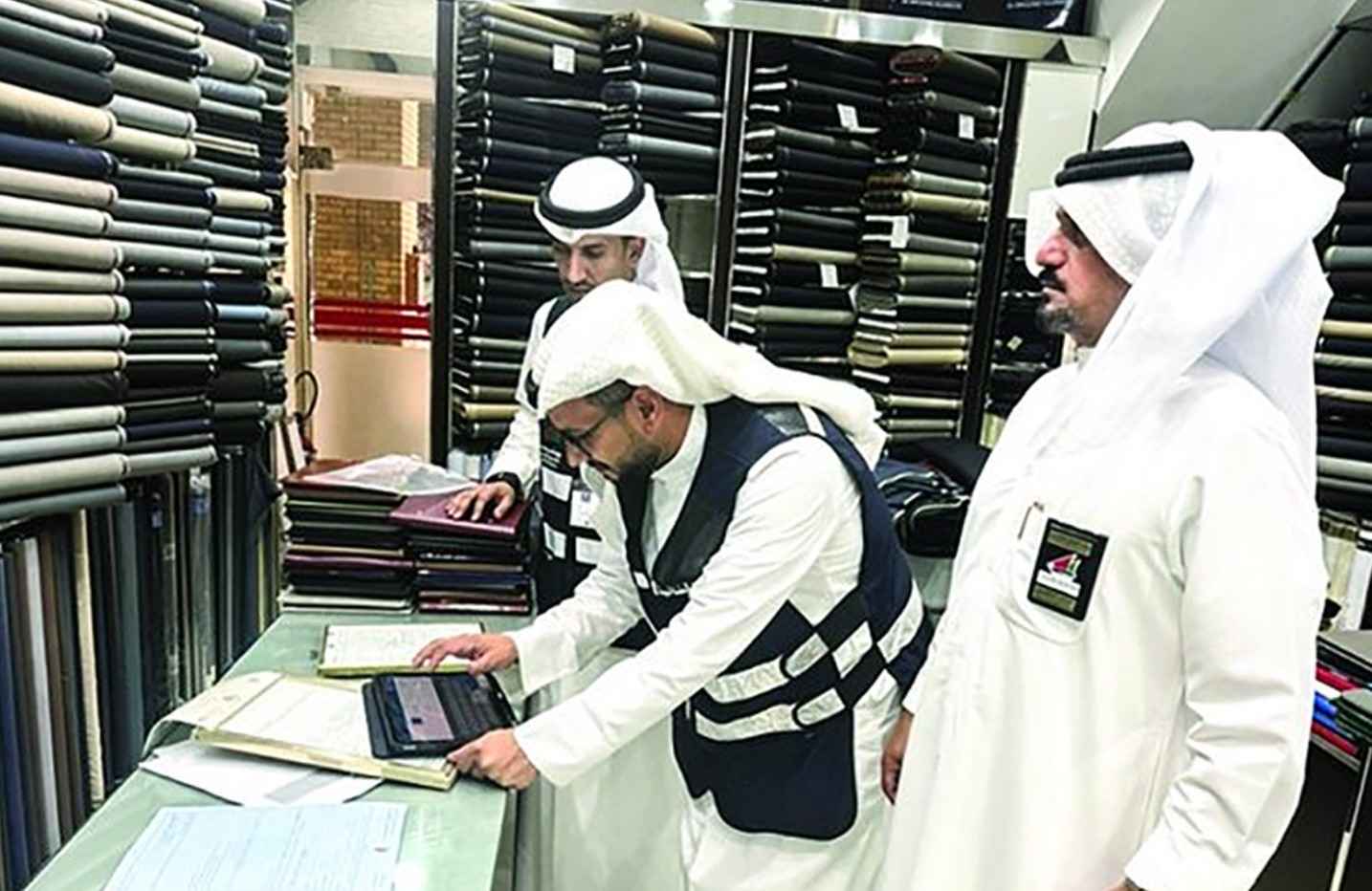 വസ്ത്ര വിപണിയിൽ പരിശോധന: 21 നിയമലംഘനങ്ങൾ കണ്ടെത്തി, നടപടിക്ക് ശുപാർശ