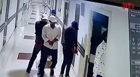 കൊലപാതകക്കേസ് പ്രതിയെ ആശുപത്രിയില്‍ വെടിവെച്ച്‌ കൊന്നു; ആക്രമണം പരോളിലിറങ്ങിയപ്പോള്‍