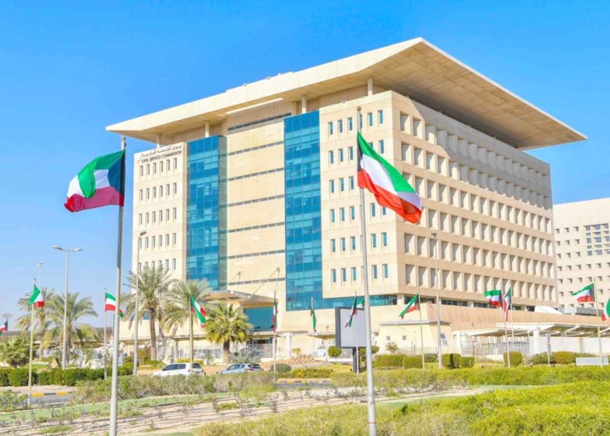 സർക്കാർ ജോലികളിൽ സ്വദേശിവൽക്കരണം; അടിയന്തരമായി സമിതികൾ രൂപീകരിക്കാൻ സിവിൽ സർവീസ് കൗൺസിൽ നിർദ്ദേശം