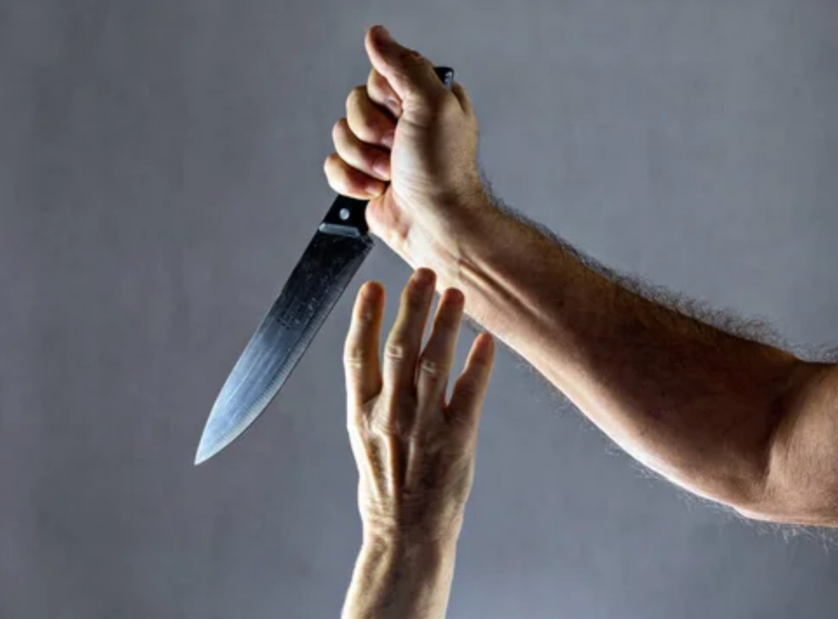 ഇന്ത്യക്കാരനെ കൊലപ്പെടുത്താൻ ശ്രമം; ഗുരുതരാവസ്ഥയിൽ ആശുപത്രിയിൽ