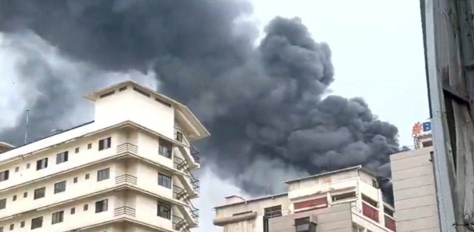 കോഴിക്കോട് ബേബി മെമ്മോറിയല്‍ ആശുപത്രിയില്‍ തീപിടിത്തം