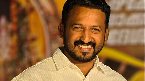 ലൈംഗിക പീഡന കേസ്; രാഹുൽ മാങ്കൂട്ടത്തിൽ തിരുവനന്തപുരത്ത്  ഇന്നലെ വക്കീൽ ഓഫീസിൽ എത്തി വക്കാലത്ത് ഒപ്പിട്ട ശേഷം ഒളിവിൽ പോയി