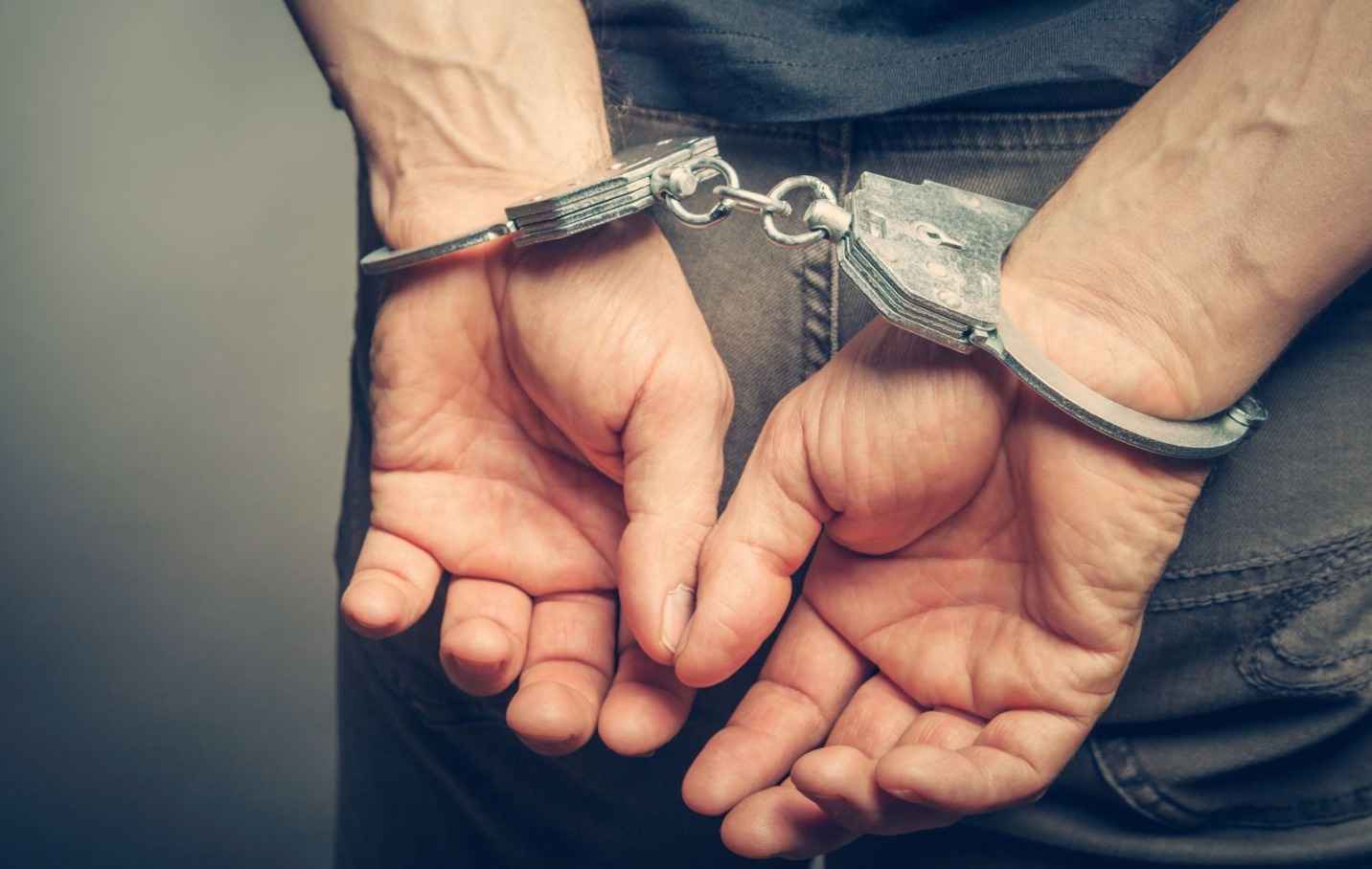ദൈവത്തെയും അമീറിനെയും സോഷ്യൽ മീഡിയ വഴി അപമാനിച്ചതിന് മാധ്യമ പ്രവര്ത്തകന് ശിക്ഷ
