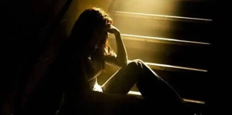 കോഴിക്കോട് ലോ‍ഡ്ജില്‍ നിന്ന് പൊലീസ് സ്റ്റേഷനിലെത്തി 17കാരി; സെക്സ് റാക്കറ്റെന്ന് മൊഴി; അഭയം തേടിയത് അസം സ്വദേശി