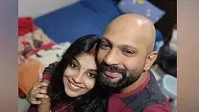 ഷാര്‍ജയിലെ അതുല്യയുടെ മരണം; ഭര്‍ത്താവ് സതീഷ് പിടിയില്‍, വിമാനത്താവളത്തില്‍ വെച്ച്‌ പിടികൂടിയത് എമിഗ്രേഷൻ വിഭാഗം