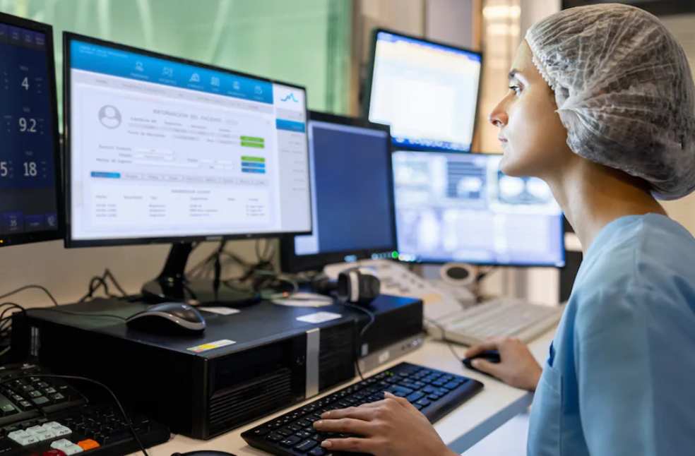 Saudi Arabia Suspends Overtime Pay for Seven Healthcare Support Roles