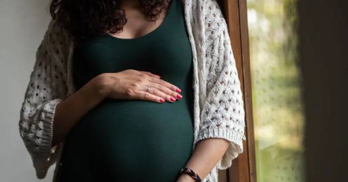 Spain Bans Registration of Overseas Surrogate Births Without Biological Link