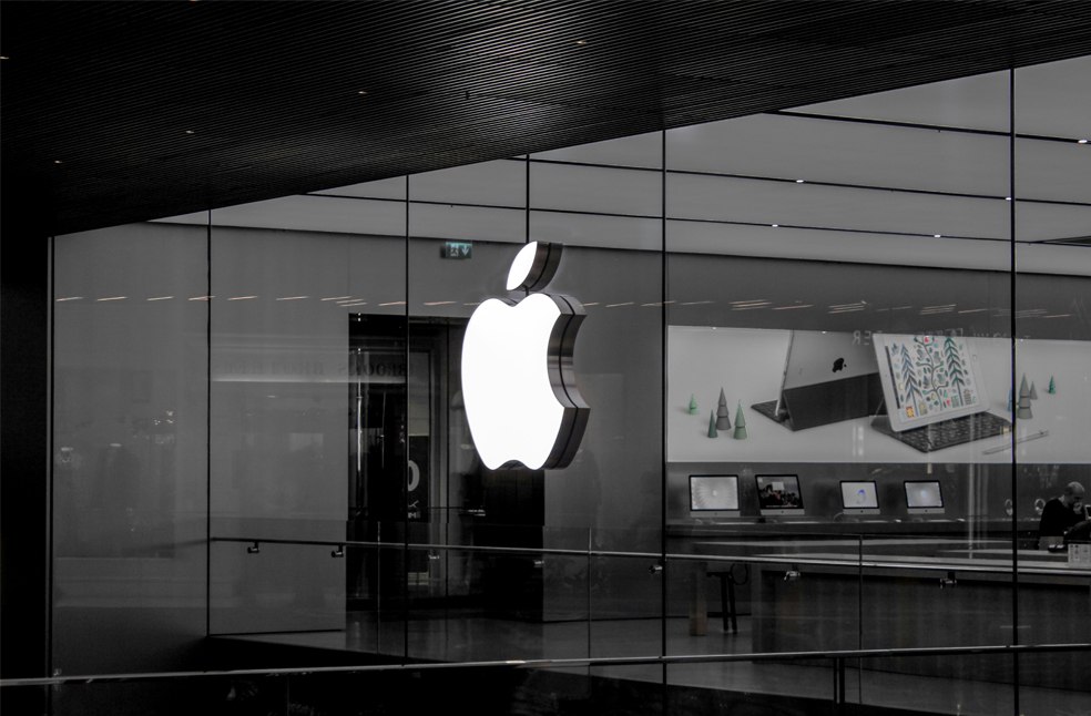 UK Withdraws Apple Backdoor Order in Win for Encryption and Privacy