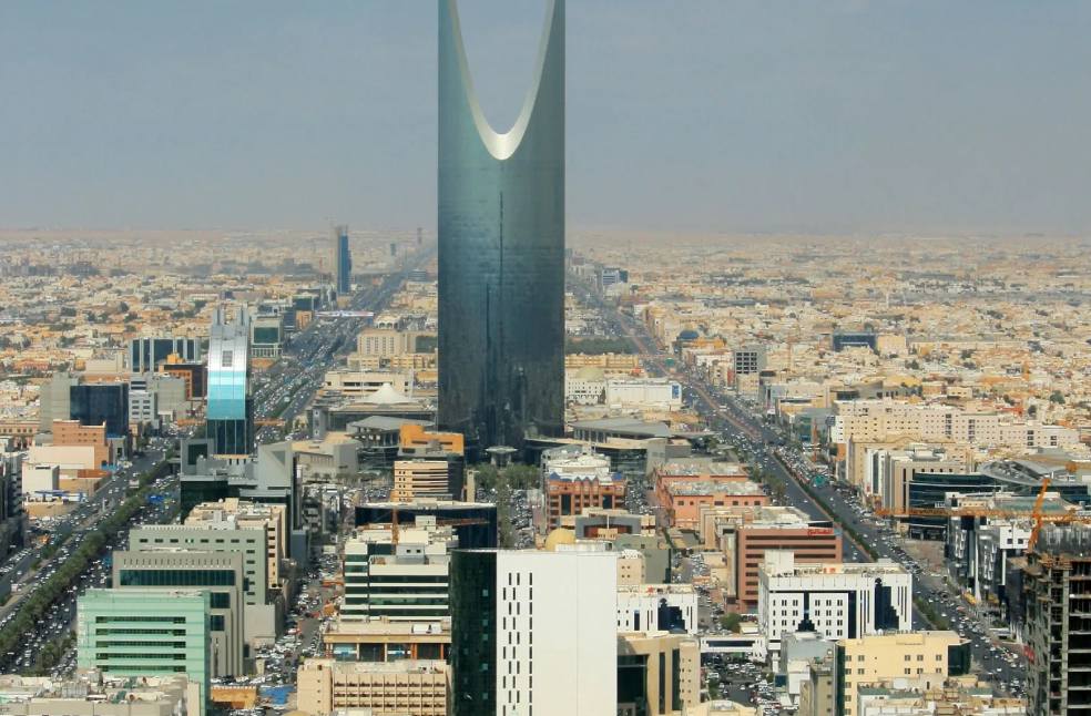 Saudi Arabia arrests 134 government employees in September anti-corruption drive