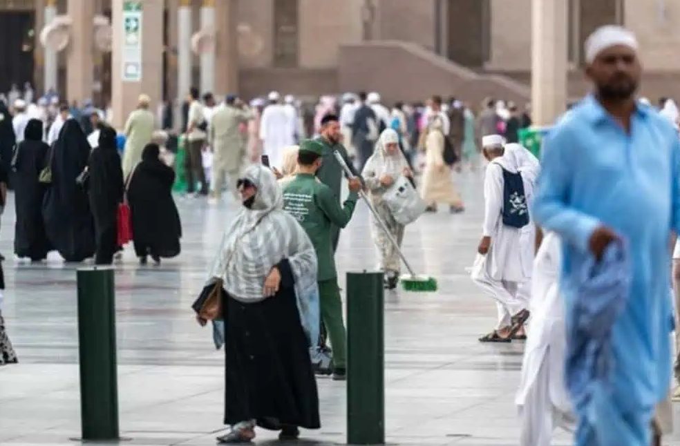 Saudi Arabia Enhances Pilgrim Services in Medina as Visitor Numbers Surge