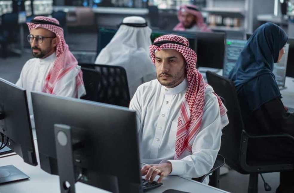 UAE Enforces Stricter Emiratisation Deadlines with Heavy Penalties for Non-Compliance