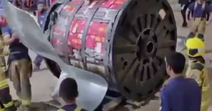  Kuwait Customs Thwarts Smuggling of 3,591 Liquor Bottles Hidden in Cable Reels